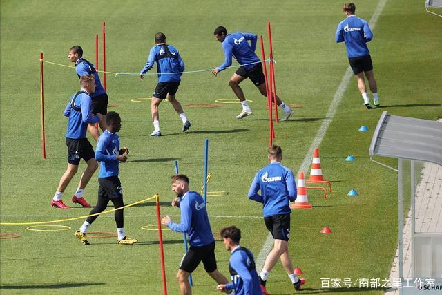 今晚揭幕！中国U17男足挑战河床，力争决赛资格